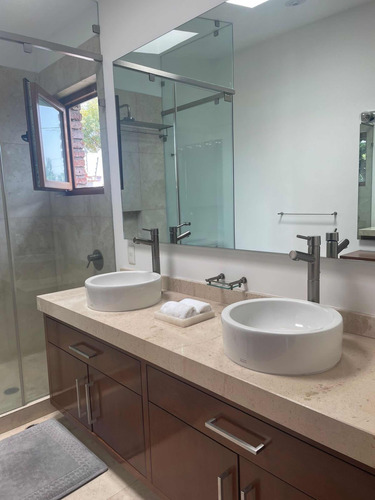 Venta De Excelente Residencia En La Col. San Jerónimo