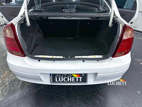 Chevrolet Corsa Sedan 1.8 Premium Flex Power 4p