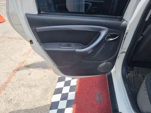 Renault Duster DYNAMIQUE 4X2 2.0 MT