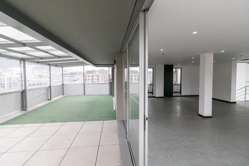 Oficina En Arriendo En Virrey. Cod A1094049