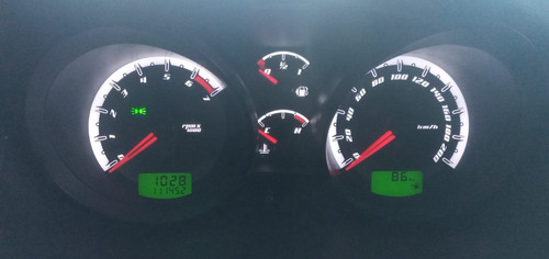 Imagem 7 de 12 de Ford Fiesta 2014 Hatch Se 1.0 Flex Completo - Novo