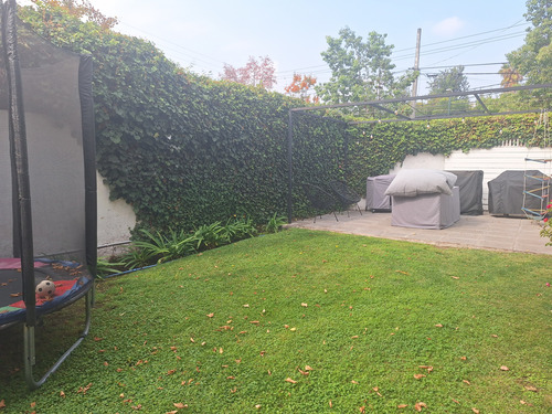 Arriendo Casa 2 Pisos 3d Servicios F De Aguirre Vitacura