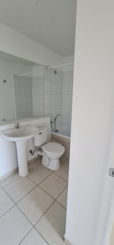 (adm) Departamento De 3 Dormitorios 1 Baño, Quinta Normal