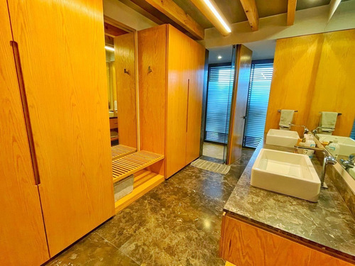 Imagen 17 de 30 de Moderna Casa, Increíble Vista Al Lago, El Santuario, Valle D