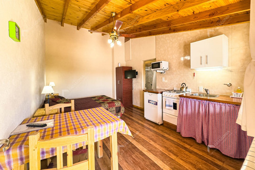 Complejo De 3 Monoambientes Y 1 Departamento/quincho En Venta En Junín De Los Andes, Patagonia Argentina