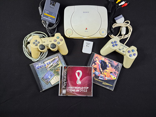 Console Playstation 1 Psone Funcionando Bem. 2 Controles E Jogos. Pronto Para Jogar. Ps1 Branco