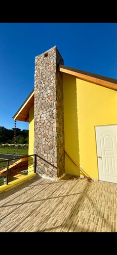 Se Vende Hermosa Villa En Jarabacoa