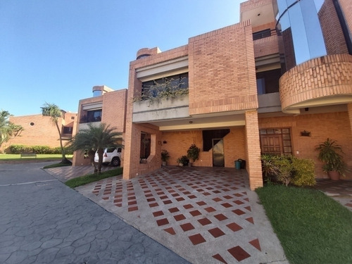 Imagen 1 de 20 de Re/maix. Iris Hernandez. Vende Townhouse (200/280m2). Piedras Pintada . Valencia. Codigo 434974