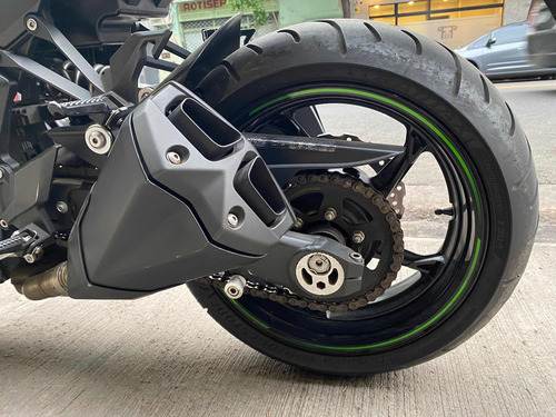 Kawasaki Z1000
