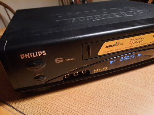 Videocasetera Philips Vr755 Stereo 6 Cabezas Funcionando Negro (Usado)