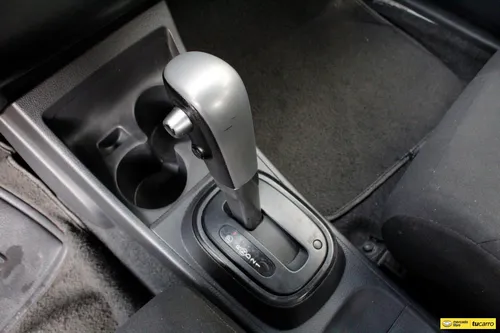 Nissan Tiida 1.8 Miio 4p At