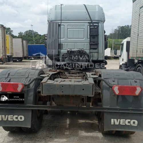 Imagem 4 de 8 de Caminhão Iveco Strallis 440 6x2 Ano 2014