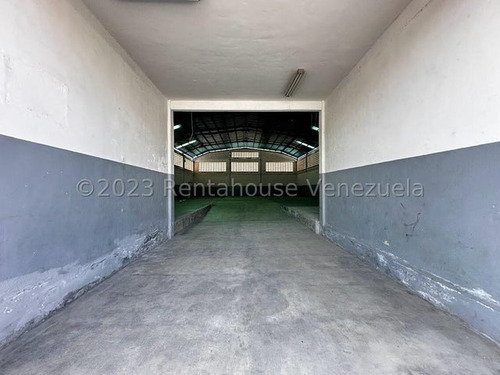 Jean Pavon Tiene Excelente Galpón En Venta En La Zona Industrial Ill Oeste De Barquisimeto Lara 5 8 6 4