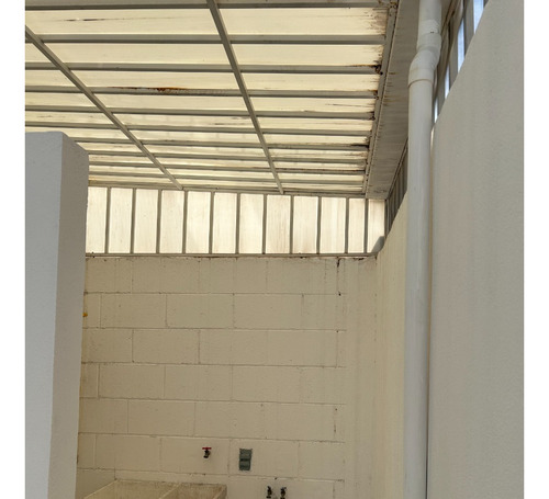 Venta De Casa En Misión Del Parque 2 Recamaras 1.5 Baños