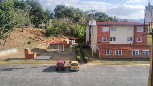 Se Vende Apartamento 63m2 2h/2b/1pe Valle Grande