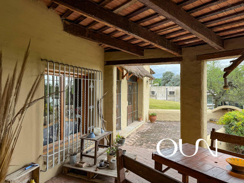 Casa En Venta En Mendiolaza, 3 Dormitorios.