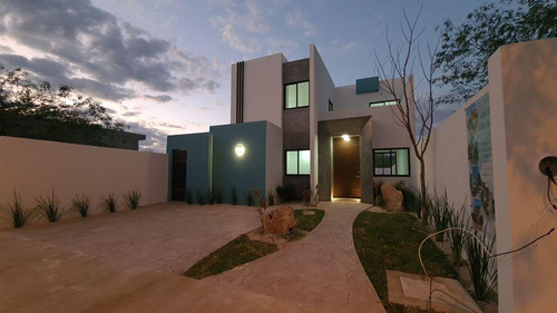 Casa En Venta Merida, San Diego Cutz En Privada, Modelo Min, Preventa A 5 Meses Y Medio.