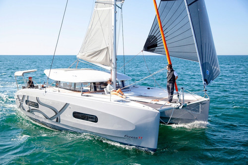 Catamaran Excess 11