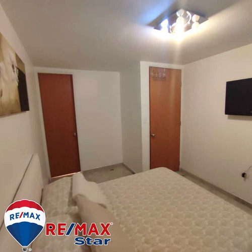 Imagen 7 de 10 de En Venta Bello Apartamento Equipado Residencia Altavista Casa Club Zona Oeste