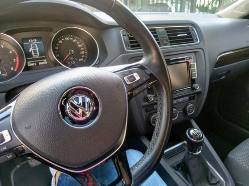 Volkswagen Vento 2.5 Advance Plus 170cv 2015