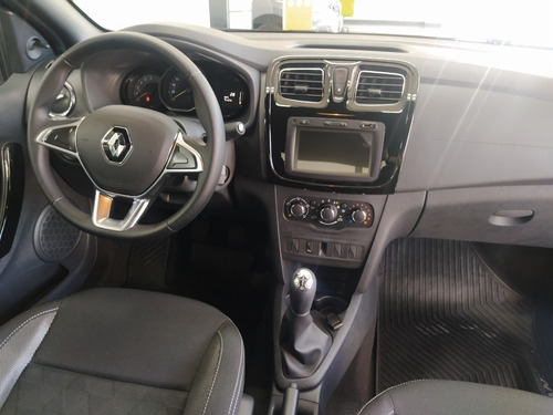 Imagen 18 de 18 de Renault Logan Zen 1.6 16v