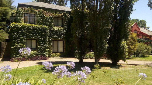 Imagen 2 de 12 de Casa - Saint Thomas - Canning - Esteban Echeverría -