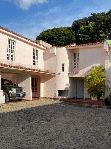 Pamarq Solo Cliente En Venta Casa En  Conjunto Residencial Villas Del Encanto, Dos Niveles, Urb. Mañongo. 