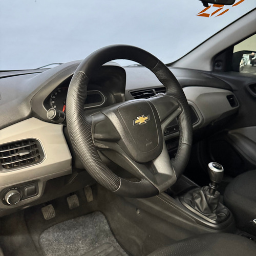 Chevrolet Onix ONIX HATCH JOY 1.0 8V FLEX 5P MEC.