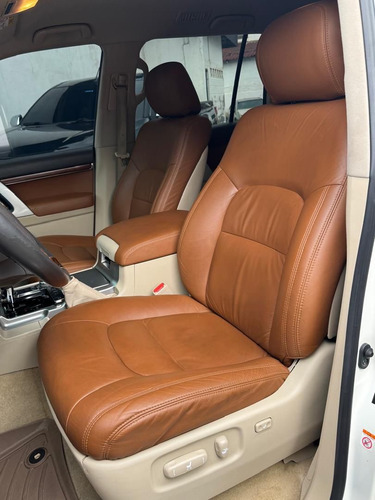 Toyota Land Cruiser Dubai 2018