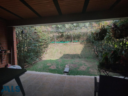 Casa En Venta En Envigado Loma El Atravesado