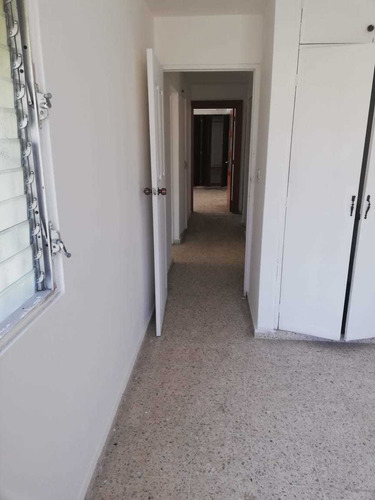Imagen 4 de 11 de Casa En Urbanización Fernández Con 540 Mts2 De Solar