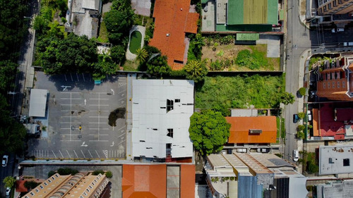 Precio Negociable Local Comercial 2.667m2 Con Planta De 150kva Av. Principal De La Arboleda Maracay Jm