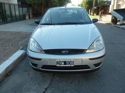 Ford Focus 4p