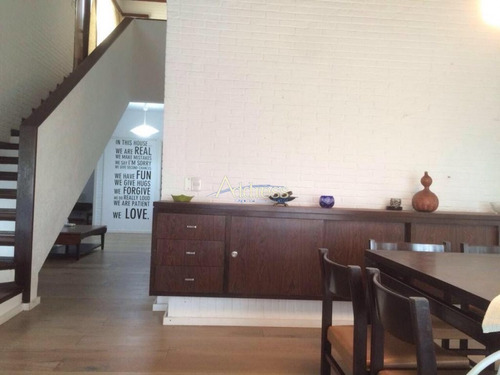Muy Buena Casa, En Zona Residencial- Ref: 2724