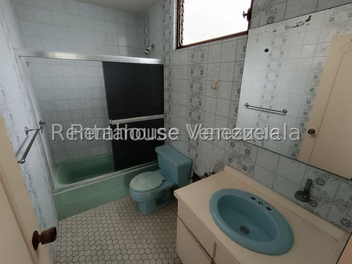Vendo Apartamento Grande La Florida 25-18126
