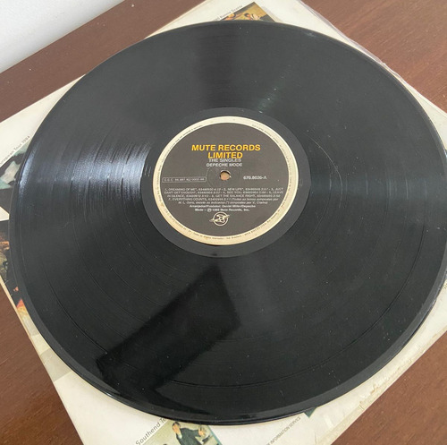 Depeche Mode - The Singles - Lp Vinil Com Encarte (Usado)