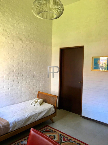Imagen 9 de 12 de Casa En Venta Punta Del Este 6 Dormitorios, 650 M2 Terreno