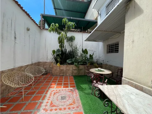 Se Vende Casa Urb. Los Chorros