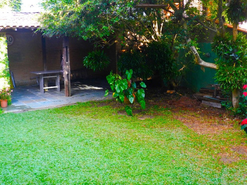 Imagem 5 de 25 de Ótima Casa Térrea Com Lindo Jardim - Reo81017
