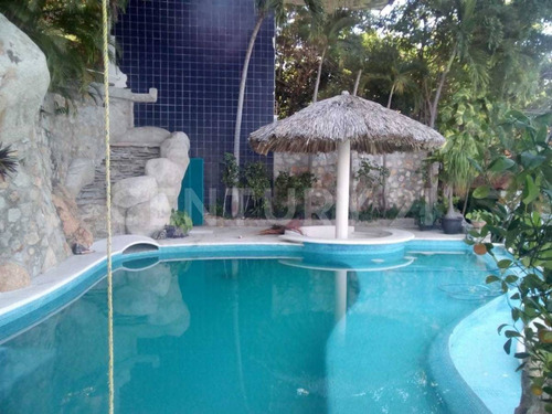 Imagen 10 de 19 de Casa Espectacular