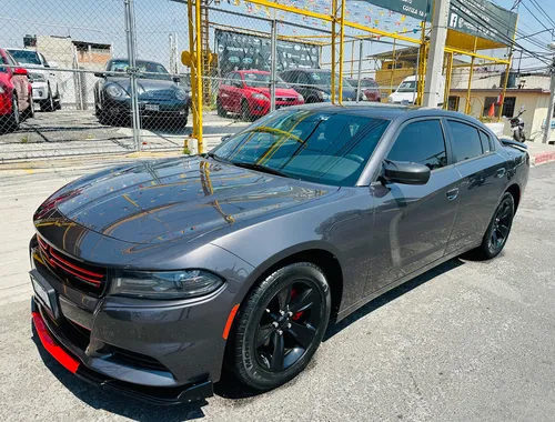 Dodge Charger Sxt