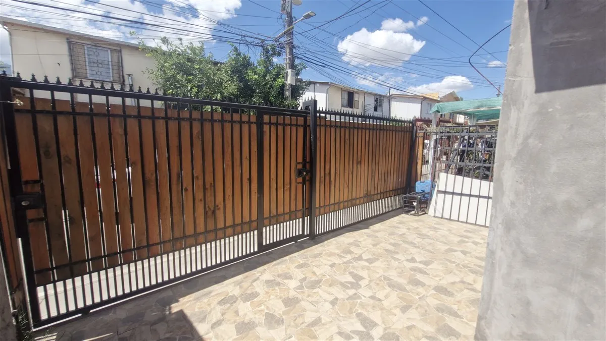 Imagen 3 de 27 de Casa En Venta 3d2b Remodelada En Puente Alto