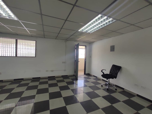 Imagen 4 de 6 de Alquiler El Marques - Oficina - 74 M2 - S28