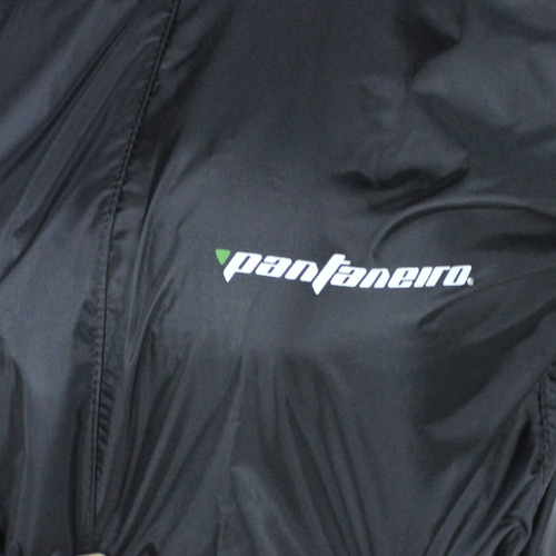 Imagem 4 de 5 de Capa De Chuva Pantaneiro Nylon Com Abertura Para Mochila