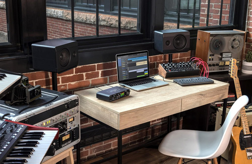 Interfaz De Audio Usb-c Motu M4 4x4