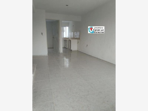 Imagen 2 de 12 de Casa Sola En Venta Los Rios