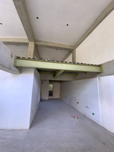 Edificio En Venta Urb. Chuao C-19763