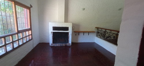 Inmobiliaria Castro Vende En Pinar Sur, Casa De 4 Dormitorios + Apartamento, Excelente Ubicación