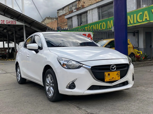 Mazda 2 Sedan 1.5 Touring Sedan