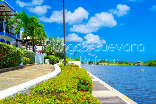 Villa En Puerto Bay Puerto Encantado Higuerote